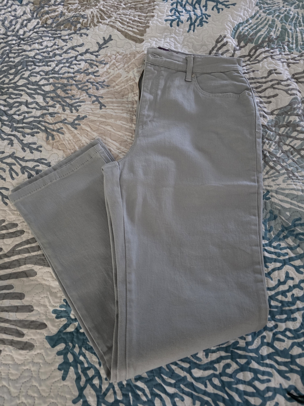 Gloria Vanderbilt Light Gray Boot-Cut Jeans